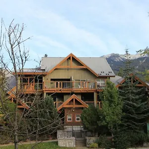 Glacier's Reach By Retreats , Whistler Canada
