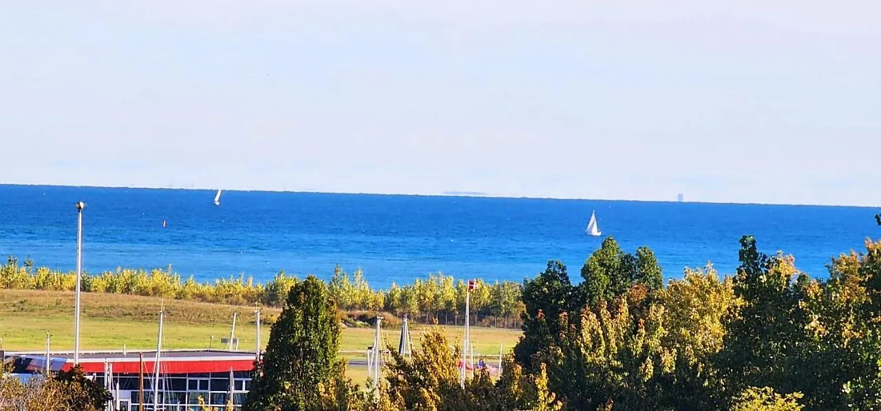 Lakeview Condo In Downtown With Free Parking. Toronto 0*,  Kanada